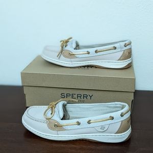 Sperry's NWT 8.5 women's Sperry shoes